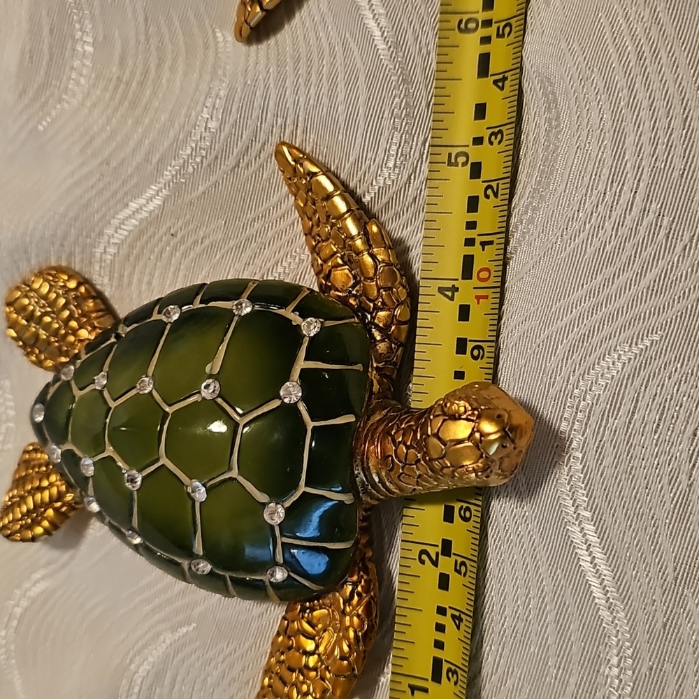 Turtil Pair Resein Cast With Crystal Accents - Picture 6 of 8